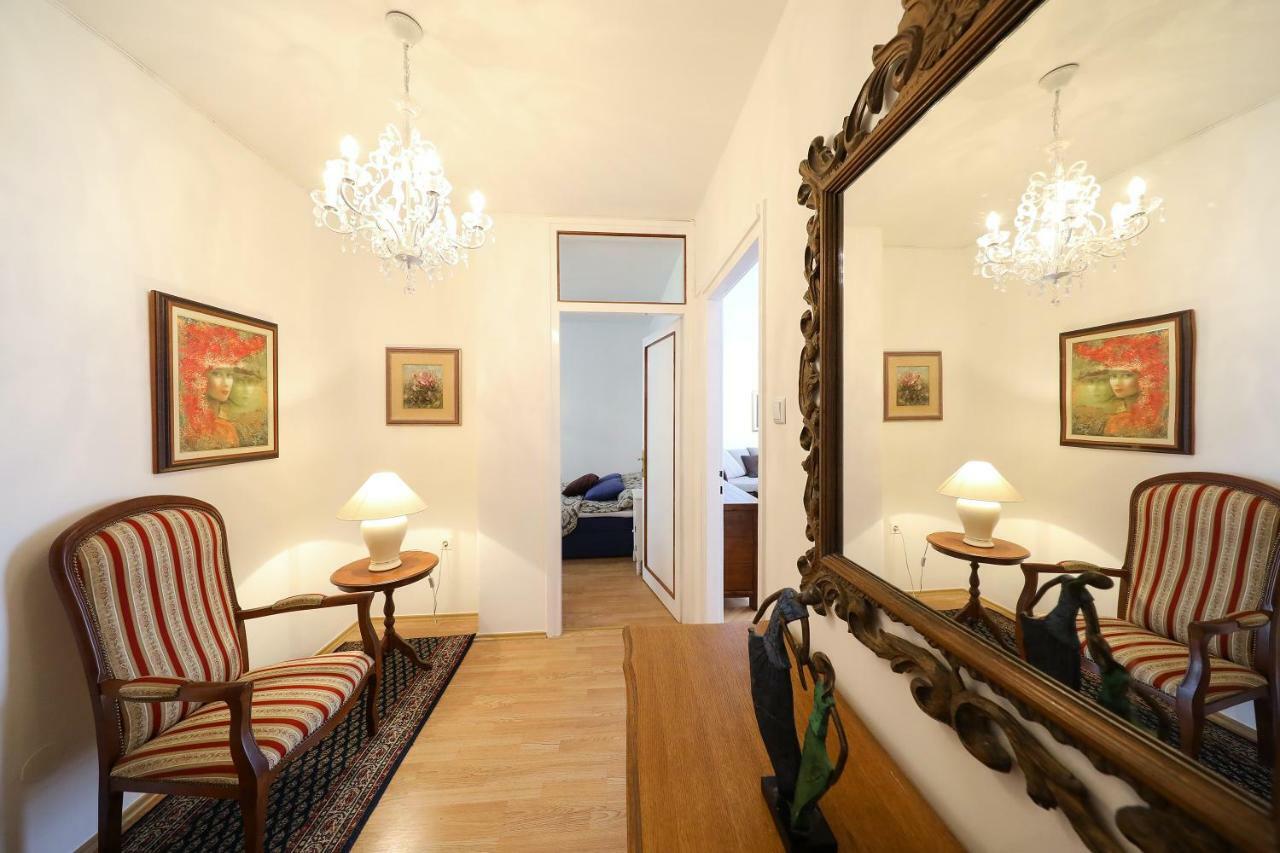Guest House Victoria Zadar Exterior photo